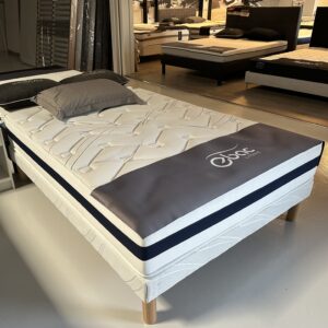 Mobilier de salons dans le 79